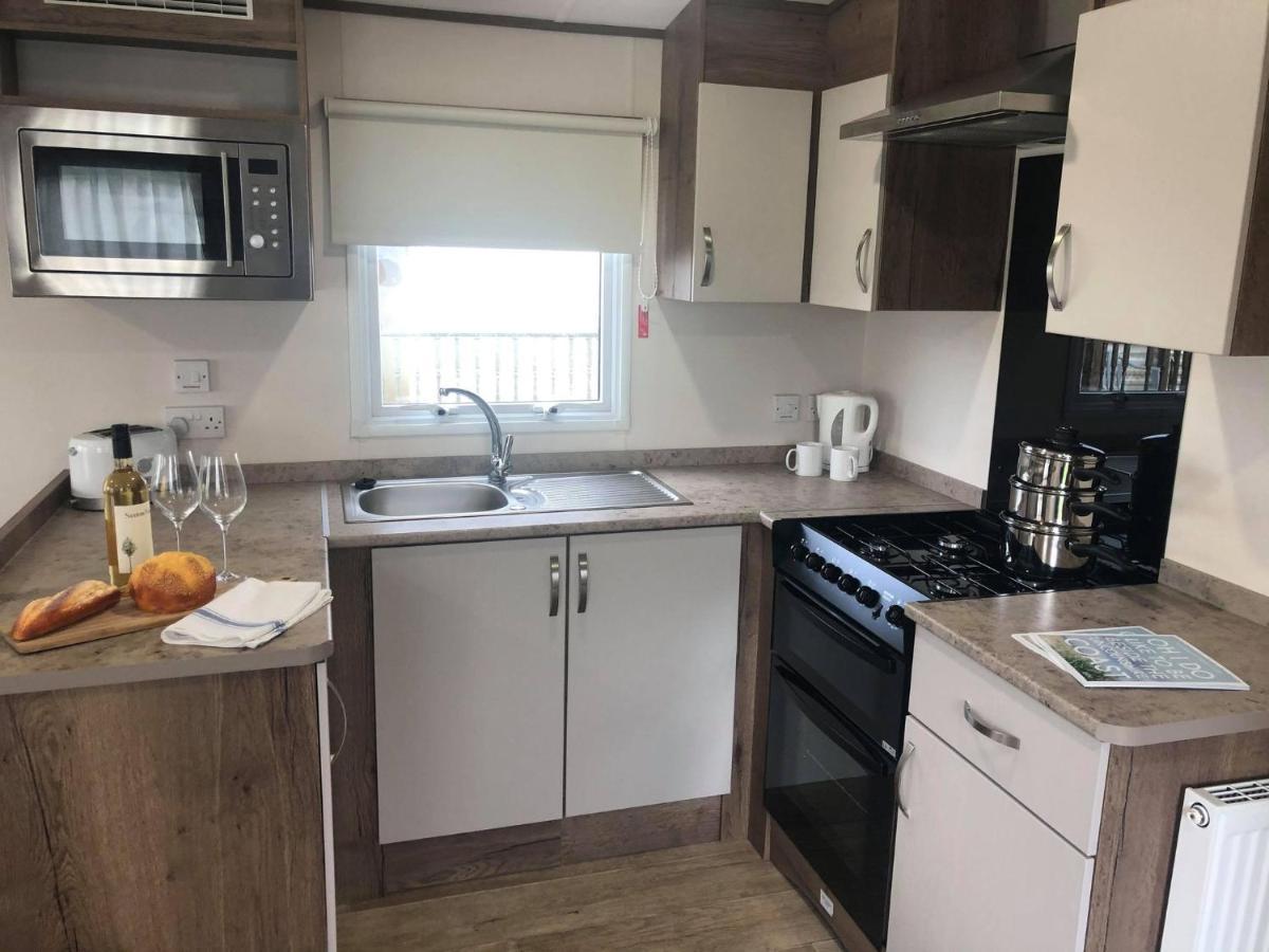 Larch Superior Holiday Home Chapel Saint Leonards Εξωτερικό φωτογραφία